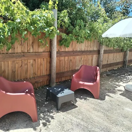 Guest house Proche Du & Ocean, Parking 3*